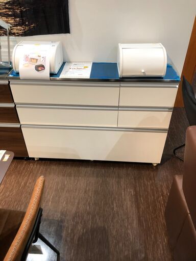 清潔なステンレス　大量収納カウンター120