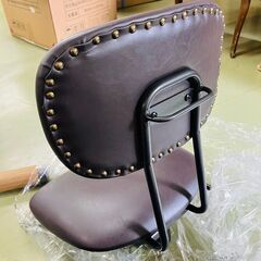 【新品・未使用品】関家具 デスクチェア 肘無 ブラック 組み立て式 高さ調節可能   参考価格２２０００円の画像