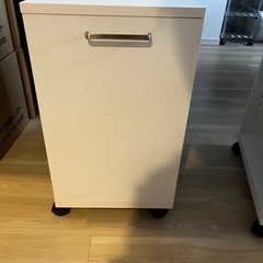 キャスター付き収納2個セット【4/10(水) or4/11(木)自宅まで引き取りに来てくださる方限定】の画像