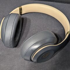 【元値3万】Beats Studio3 ワイヤレスヘッドホンの画像