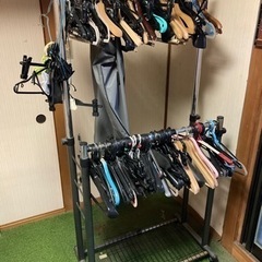 【お話し中】ハンガーラックとハンガーの画像