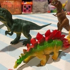幼児おもちゃ46恐竜セットの画像