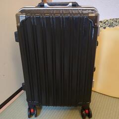 開かないスーツケース