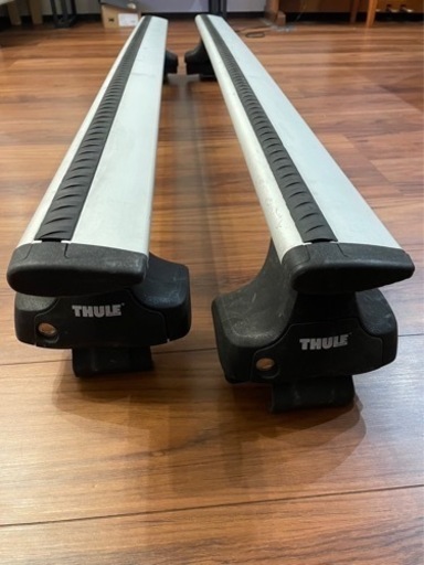 車　プリウスα  アルファ　THULE ウィングバーセット　キャリア        