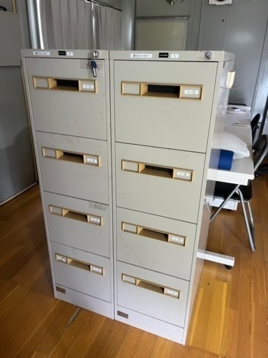 オフィス用キャビネット