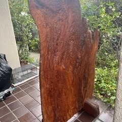 木の置物　インテリア　彫り物の画像