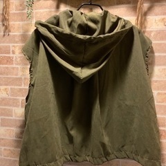 前開き ノースリーブパーカー ジップアップパーカーの画像