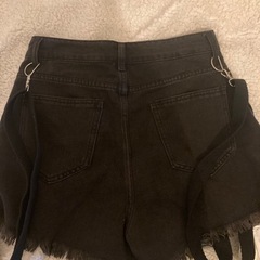 ダメージデニム ショートパンツの画像