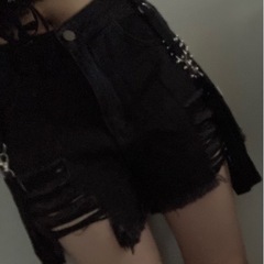 ダメージデニム ショートパンツの画像