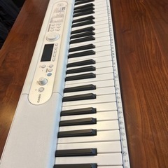 カシオ電子ピアノLK-520  光るナビゲーションの画像