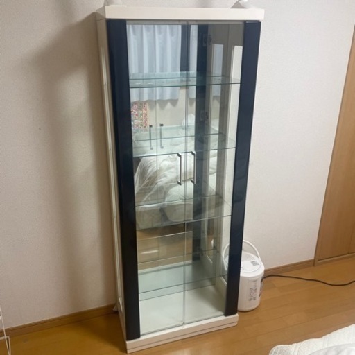 ショーケース キャビネット 飾り棚