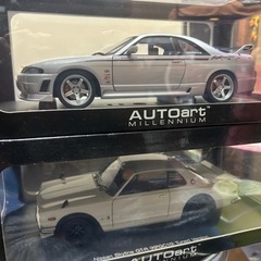 オートアート1/18ダイキャストカー2台