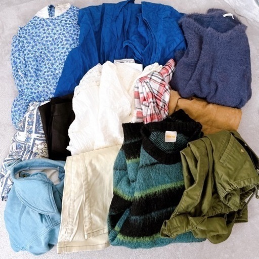 古着✨卸✨33点まとめ売り✨状態比較的良いです✨