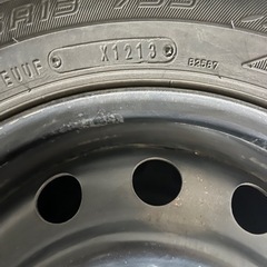 車のパーツ タイヤ、ホイールの画像