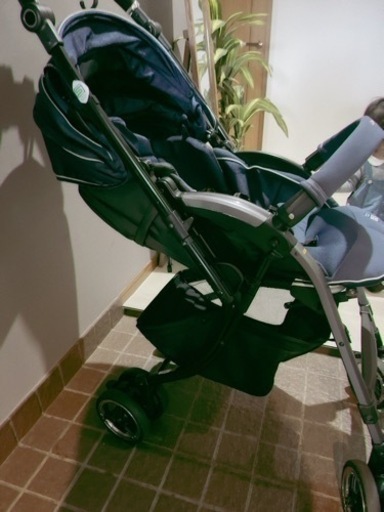 最高級ベビーカーエアウェーブ