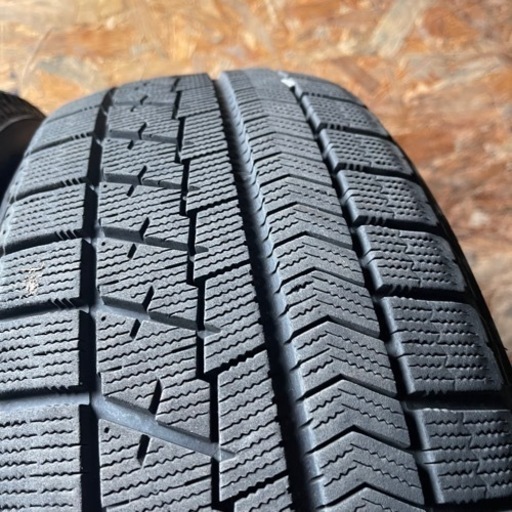 バリ山　BRIDGESTONE ブリヂストン　ブリジストン　VRX 205/60R16 スタッドレス　タイヤ　2019年製　16インチ