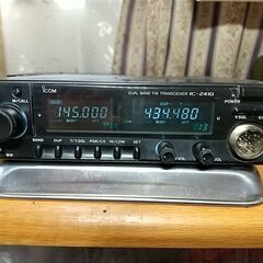 アマチュア無線　ICOM　デュアルバンドトランシーバー144/430M　IC-2300とIC-2410の画像