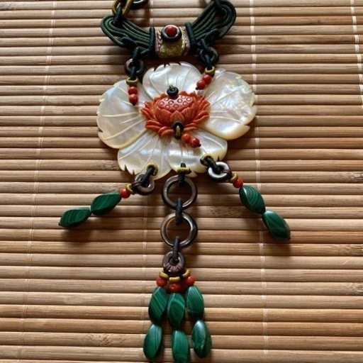 ネックレス　オリエンタル　神秘的　巫女　コスプレにも