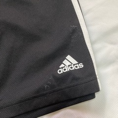 adidas 上下セット　Lサイズの画像