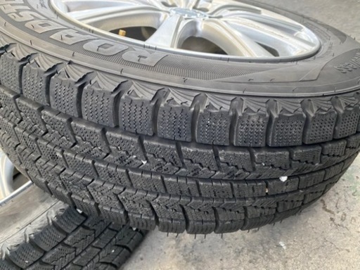 車のパーツ タイヤ、ホイール