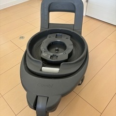 コンビ　combi チャイルドシート　the s ISOFIX のせかえベースの画像