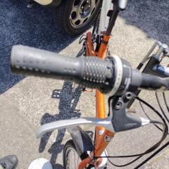 自転車 折りたたみ自転車の画像