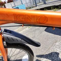 自転車 折りたたみ自転車の画像