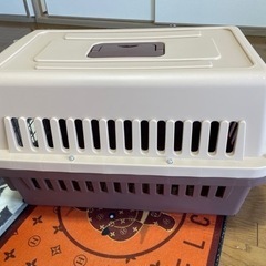 ペットゲージ  、ペットキャリーケースの画像