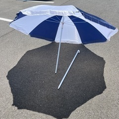 新品 レジャーパラソル180cm