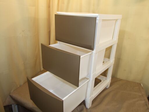 【紋別市発】サンカ ルームス 収納 チェスト ブラウン スリム 3段 (幅34×奥行42×高さ68cm) スルっと引き出せて スキッと締まる引き出し　おしゃれ 収納ケース 収納ボックス 日本製 衣装ケース タンス リビング クローゼット 洗面所　中古品