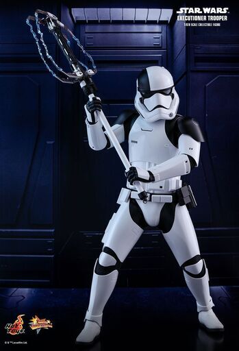 新品未開封 Hot toys (ホットトイズ) MMS428スター・ウォーズ ストームトルーパーエクセキューショナーStar Wars: The Last Jedi Executioner Trooper