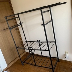 美品★ロング丈も掛けられる折りたたみランドリーラック パタラン の画像