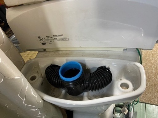 未使用品　　　在庫品　　便器ウォッシュレット