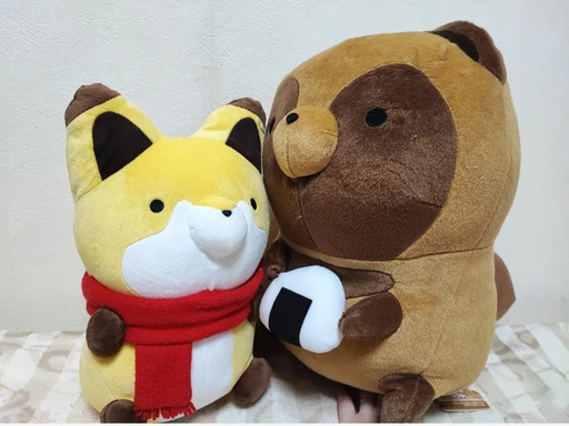 タヌキとキツネ　ぬいぐるみ