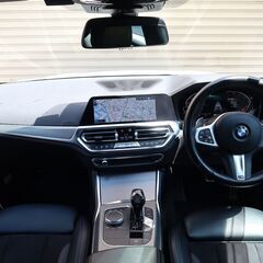 検8年3月320i Mスポーツ 実走6.1万km/ACC/パーキングアシスト/ナビ/地デジ/バックカメラ/AppleCarPlay/DVD再生/パワートランク/LEDライトの画像