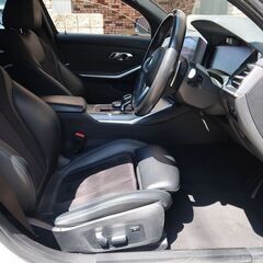 検8年3月320i Mスポーツ 実走6.1万km/ACC/パーキングアシスト/ナビ/地デジ/バックカメラ/AppleCarPlay/DVD再生/パワートランク/LEDライトの画像