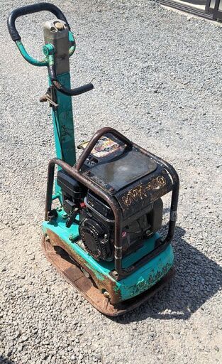 鹿児島発　三笠産業 4サイクルガソリンエンジン プレートランマー MＶＨ－100AR