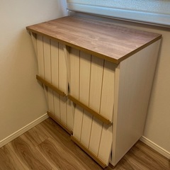 4月末までキャビネットの画像