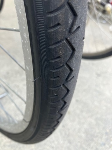 27インチ　通勤　通学　ママチャリ　内装3段変速　ホワイト　自転車　LEDオートライト
