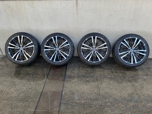 車のパーツ タイヤ、ホイール