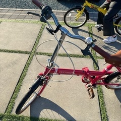 折りたたみ自転車の画像