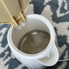 電気ケトルの画像