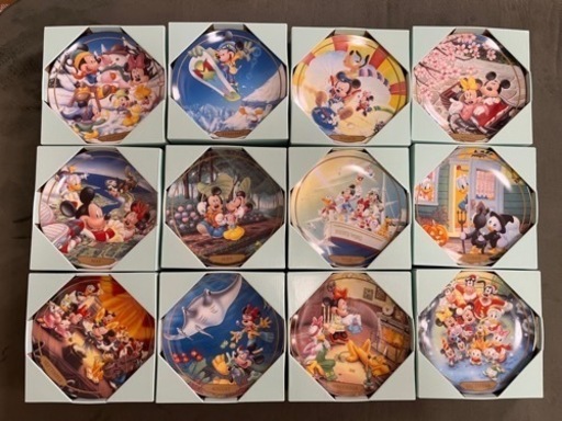 ディズニー　マンスリー飾り皿セット