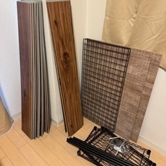 フロアタイル　タンスのゲン　8畳分の画像
