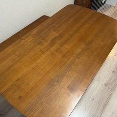 【無料】ダイニングテーブル&チェアの画像