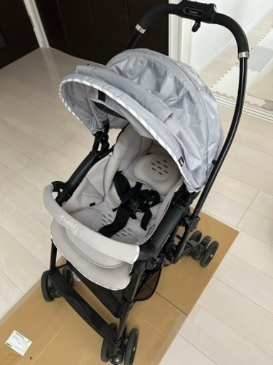 (決まりました)コンビベビーカー　スゴカル4キャスエアー　エッグショック　HK ライトグレー　中古品