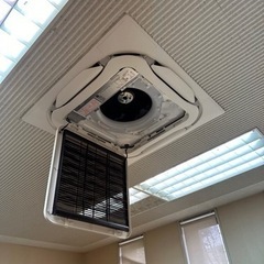 土日のみ空調、電気工事の画像