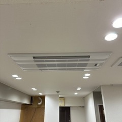 土日のみ空調、電気工事の画像