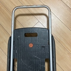 ストッパー付き台車の画像