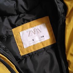ZARA　コート（イエロー）　サイズ110の画像